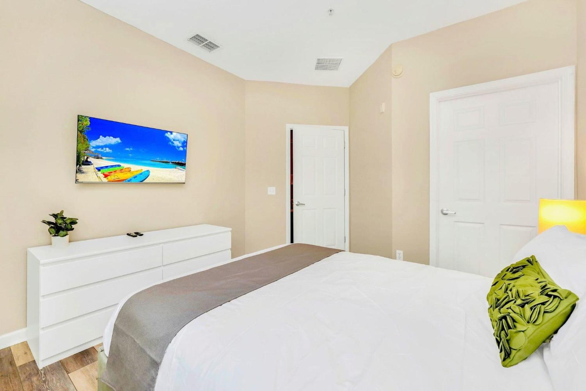 Near Disney - 3Br Condo - Pool Hot Tub And Games Orlando Ngoại thất bức ảnh